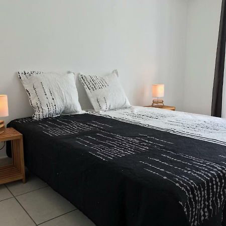Meuble Homard Avec Jacuzzi Et Vue Mer Saint-Gilles-les-Bains Buitenkant foto