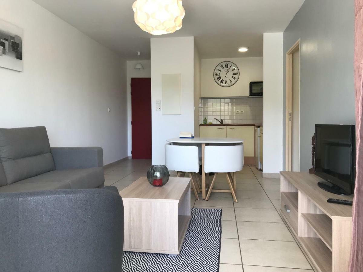 Meuble Homard Avec Jacuzzi Et Vue Mer Saint-Gilles-les-Bains Buitenkant foto